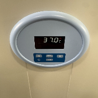 VWR Gravity Incubator image 2